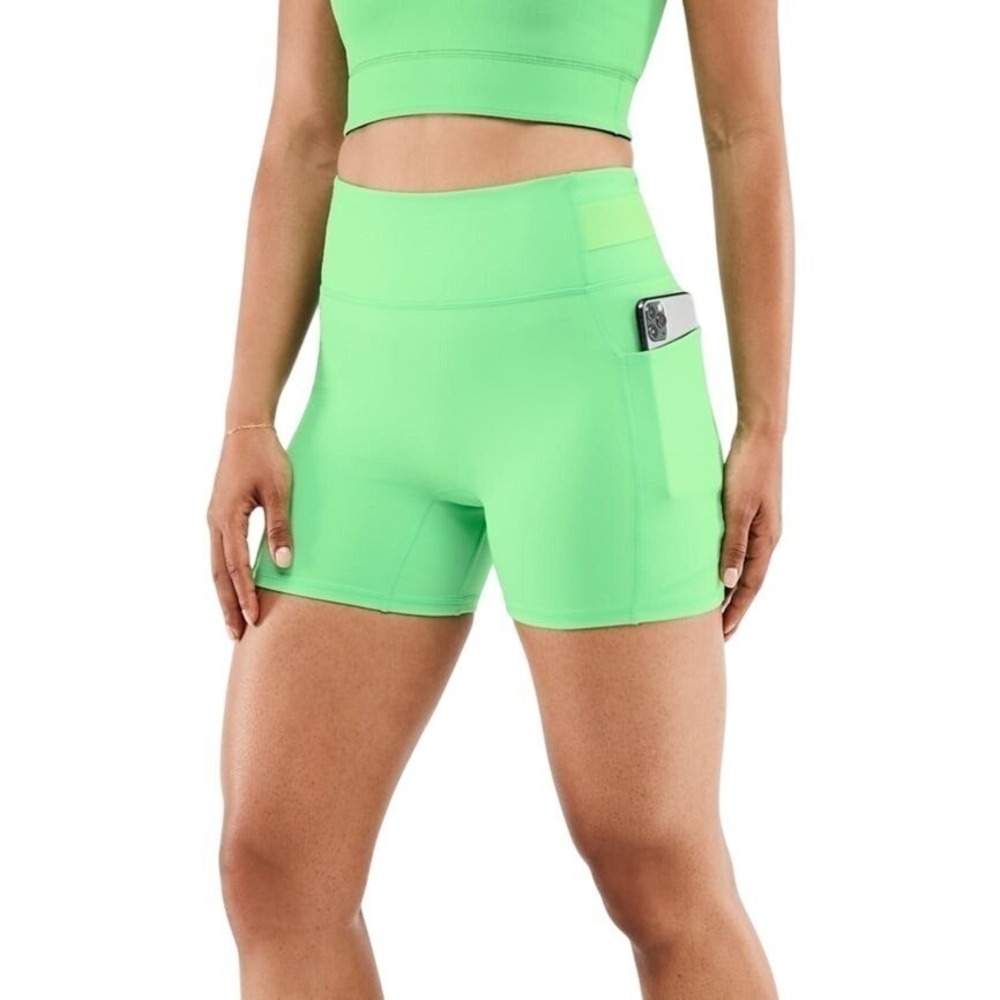 High-Waisted Motion365® Pocket Short‎ 5" by Fabletics|Size XS/Small